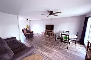 1444 E 4th St, Centralia, IL 62801 - Photo 2