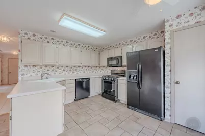 8444 Sandalwood Court, Darien, IL 60561 - Photo 14