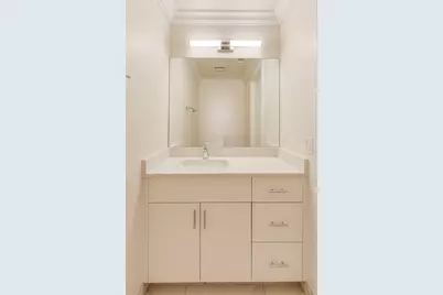 [Address not provided], Chicago, IL 60607 - Photo 8