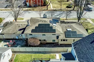 5000 Pratt Ave, Skokie, IL 60077 - Photo 4