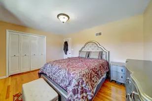 5000 Pratt Ave, Skokie, IL 60077 - Photo 22