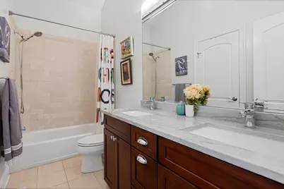2131 W Melrose Street, Chicago, IL 60618 - Photo 18