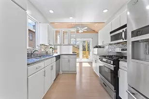 161 W Greenfield Ave, Lombard, IL 60148 - Photo 6