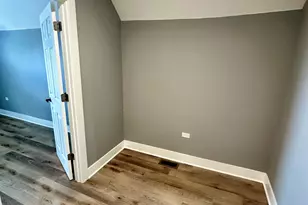 2713 W Gladys Ave, Chicago, IL 60612 - Photo 18