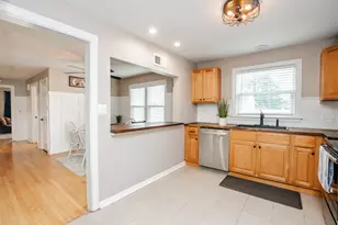 15W492 Concord St, Elmhurst, IL 60126 - Photo 8