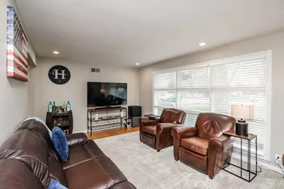 15W492 Concord Street, Elmhurst, IL 60126 - Photo 4