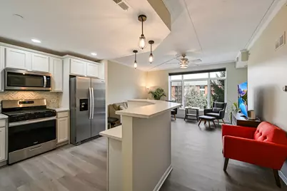 855 E 22nd Street #318, Lombard, IL 60148 - Photo 2