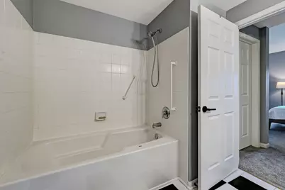 855 E 22nd Street #318, Lombard, IL 60148 - Photo 12