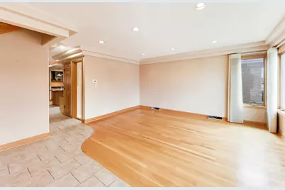 5731 S Newland Avenue, Chicago, IL 60638 - Photo 6