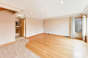 5731 S Newland Ave, Chicago, IL 60638 - Photo 6