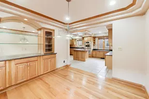 5731 S Newland Ave, Chicago, IL 60638 - Photo 10