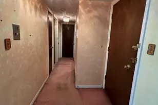 8210 Elmwood Ave, Skokie, IL 60077 - Photo 18