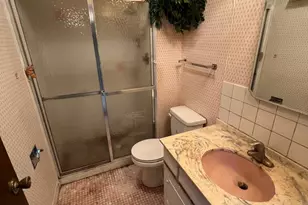 8210 Elmwood Ave, Skokie, IL 60077 - Photo 14