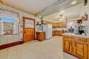 5381 N Lynch Ave, Chicago, IL 60630 - Photo 8