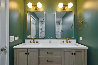 1825 N Wilmot Avenue, Chicago, IL 60647 - Photo 12