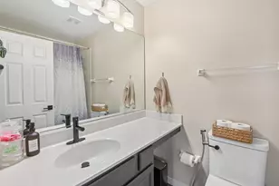1429 Eastgate Ln, Bartlett, IL 60103 - Photo 20