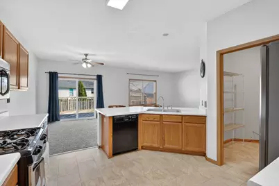 2306 Ridgefield Drive, Belvidere, IL 61008 - Photo 10