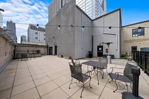 8 W Monroe St, Chicago, IL 60603 - Photo 18