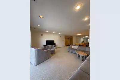 1000 Deerfield Road #304, Highland Park, IL 60035 - Photo 6