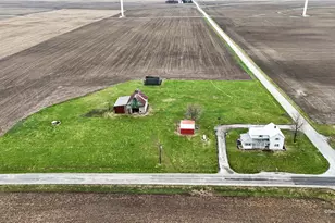 724 E 2600 North Rd, Penfield, IL 61862 - Photo 6