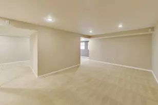 684 Regent Ln, Prospect Heights, IL 60070 - Photo 30