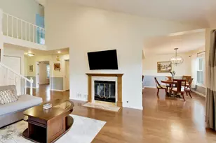 684 Regent Ln, Prospect Heights, IL 60070 - Photo 6
