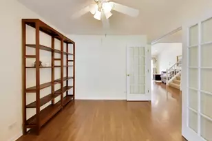 684 Regent Ln, Prospect Heights, IL 60070 - Photo 16