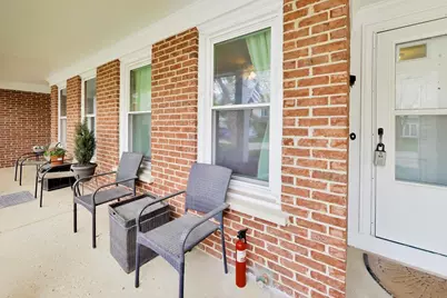 684 Regent Lane, Prospect Heights, IL 60070 - Photo 2