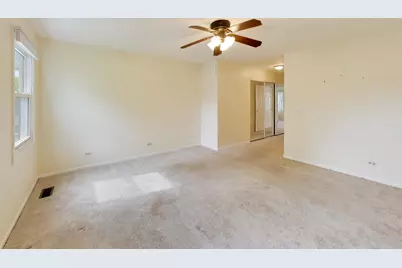 684 Regent Lane, Prospect Heights, IL 60070 - Photo 26