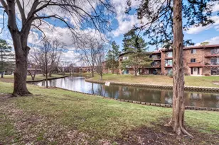 2440 Waterbury Dr, Woodridge, IL 60517 - Photo 18