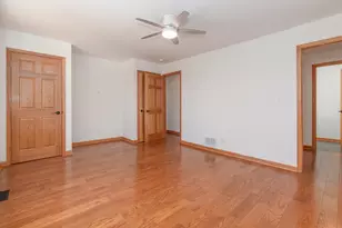 39763 N Rena Ave, Antioch, IL 60002 - Photo 12