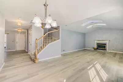 [Address not provided], Gurnee, IL 60031 - Photo 12