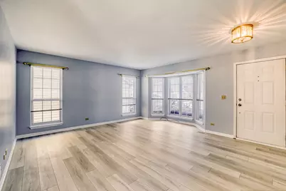 [Address not provided], Gurnee, IL 60031 - Photo 10