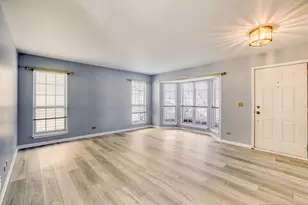 6021 Golfview Dr, Gurnee, IL 60031 - Photo 10