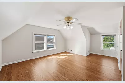 1946 Portsmouth Avenue, Westchester, IL 60154 - Photo 14