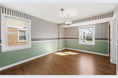 1946 Portsmouth Avenue, Westchester, IL 60154 - Photo 8