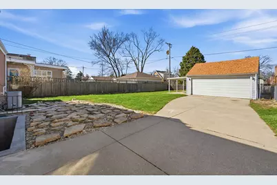 1946 Portsmouth Avenue, Westchester, IL 60154 - Photo 24