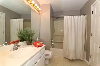 1833 Barnhill Drive, Mundelein, IL 60060 - Photo 8