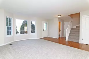 1833 Barnhill Dr, Mundelein, IL 60060 - Photo 2