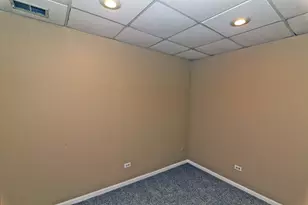 1833 Barnhill Dr, Mundelein, IL 60060 - Photo 18