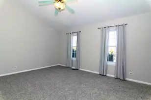 1833 Barnhill Dr, Mundelein, IL 60060 - Photo 12