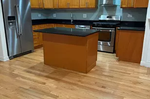 5747 N Sheridan Rd, Chicago, IL 60660 - Photo 6