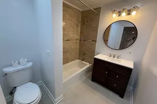 5747 N Sheridan Rd, Chicago, IL 60660 - Photo 18