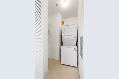 200 W Grand Avenue #2103, Chicago, IL 60654 - Photo 20