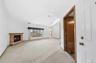 9832 Terrace Ct E, Palos Park, IL 60464 - Photo 4