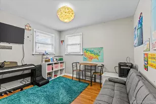 8836 W 93rd Pl, Hickory Hills, IL 60457 - Photo 14