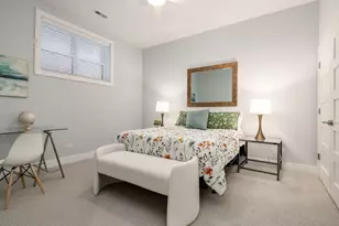 3340 N Lawndale Ave, Chicago, IL 60618 - Photo 16