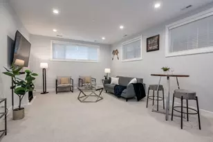 3340 N Lawndale Ave, Chicago, IL 60618 - Photo 18