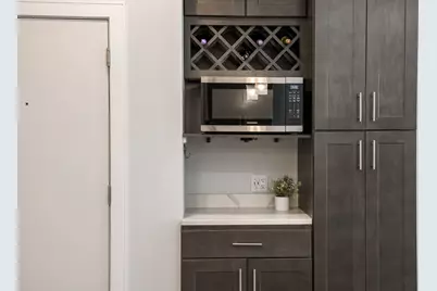 3340 N Lawndale Avenue #1S, Chicago, IL 60618 - Photo 8