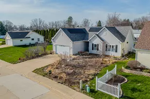 417 W Hudson St, Princeton, IL 61356 - Photo 1